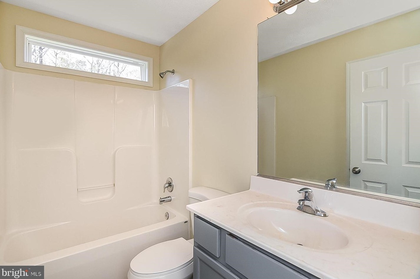 372 Monroe Dr, Colonial Bch VA  22443-4315 exterior