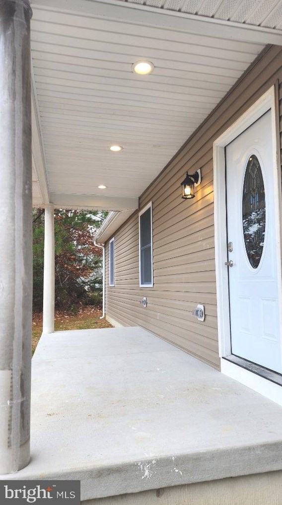 22 Currioman Ct, Montross, VA 22520