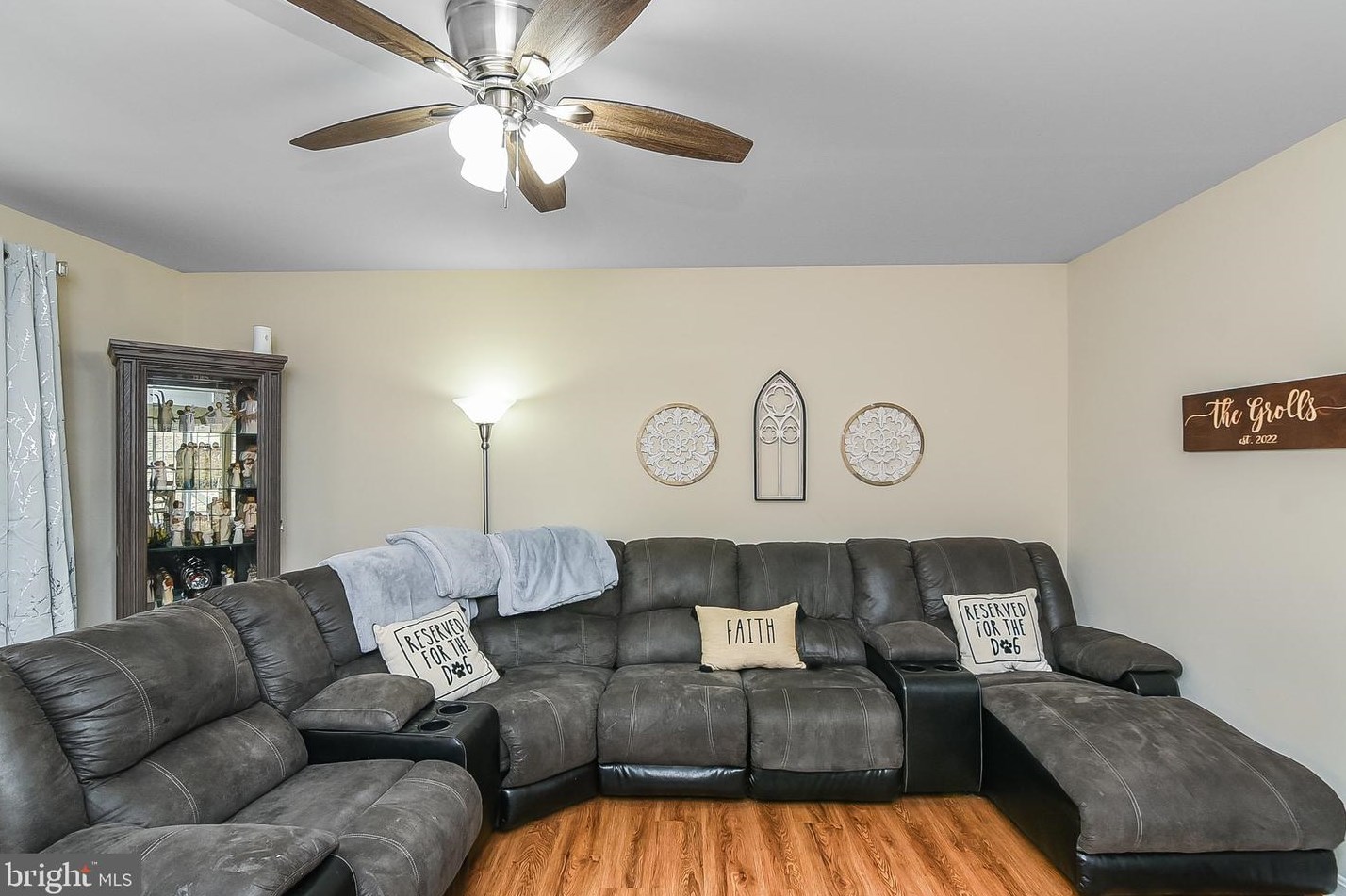 211 Castle Dr, Montross VA  22520-8615 exterior