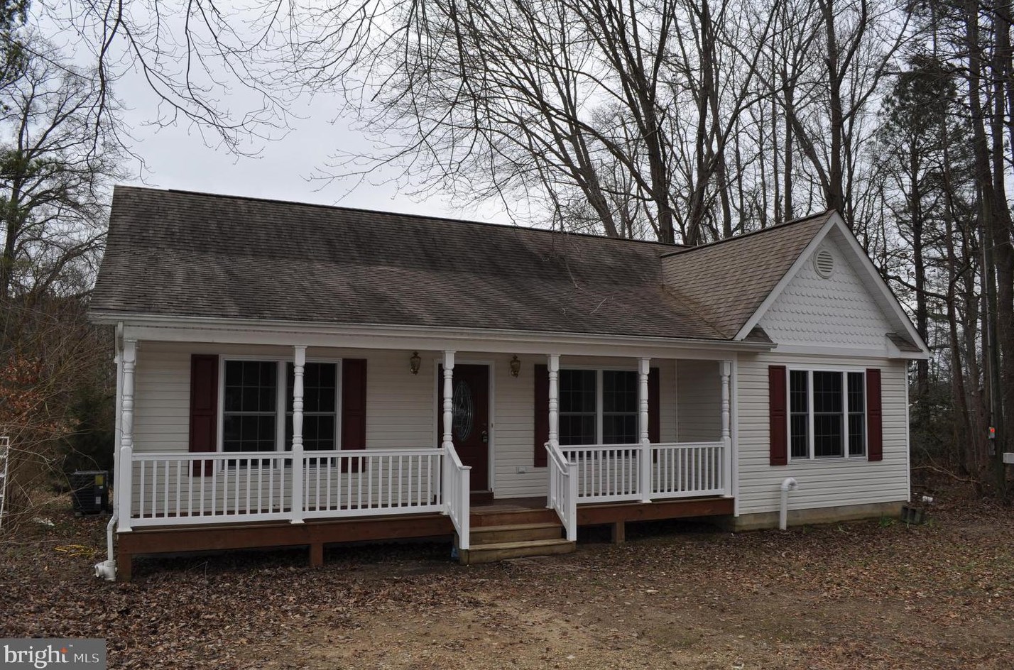 508 Lakeview Dr, Colonial Bch, VA 22443-3826