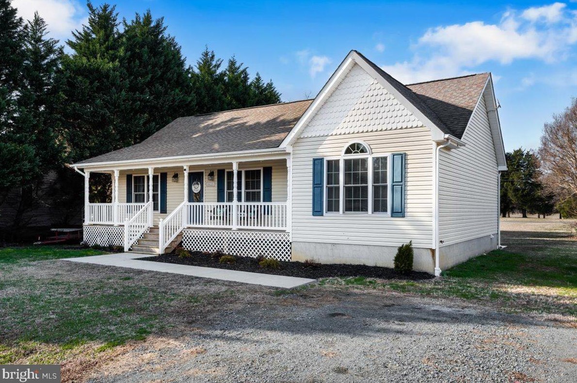 154 Osprey Dr, Montross, VA 22520