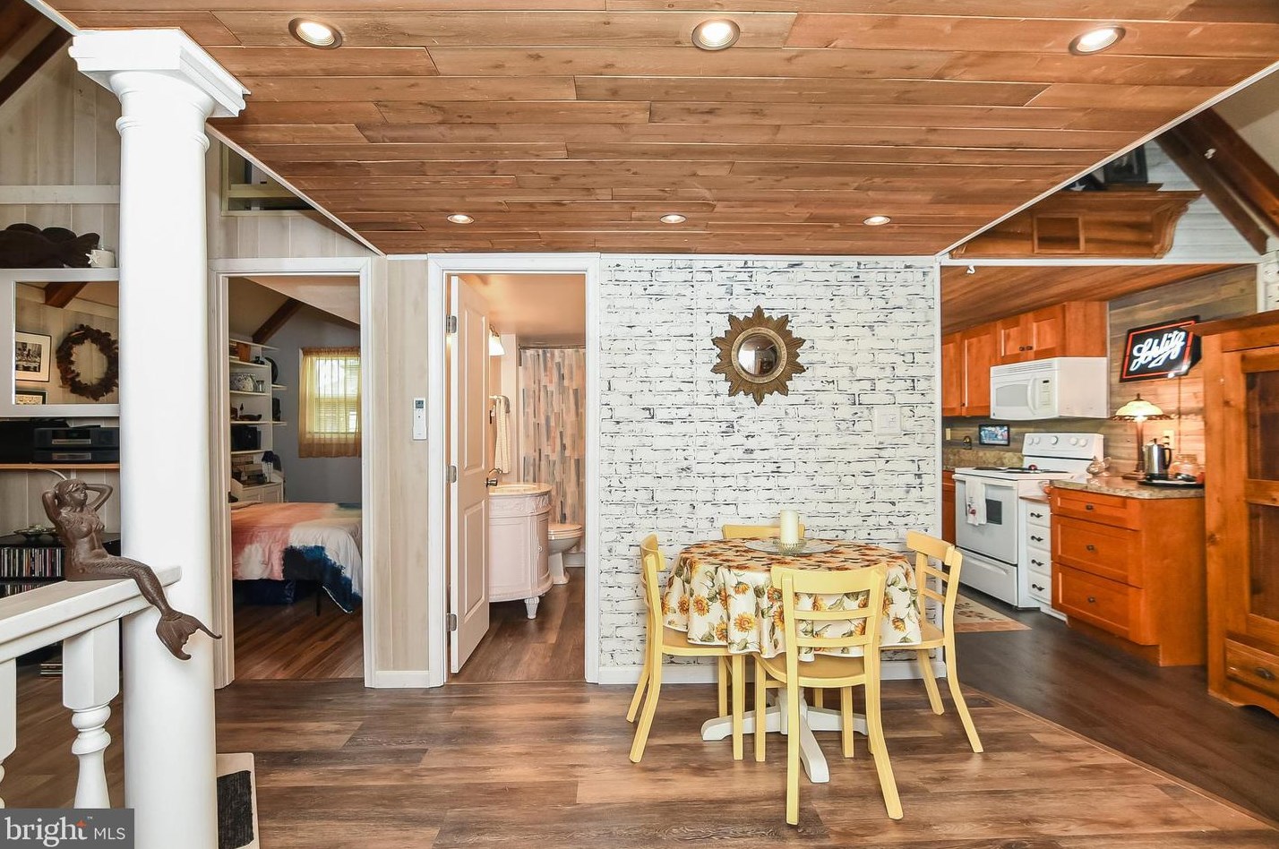 115 Nelson St, Colonial Bch VA  22443-2640 exterior