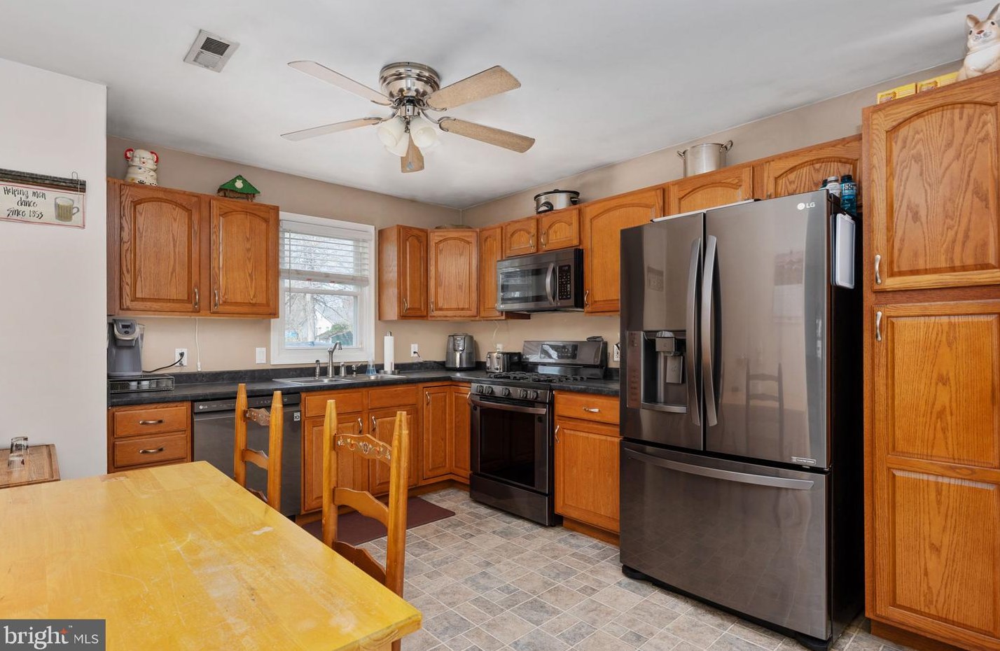 108 8th St, Colonial Bch, VA 22443