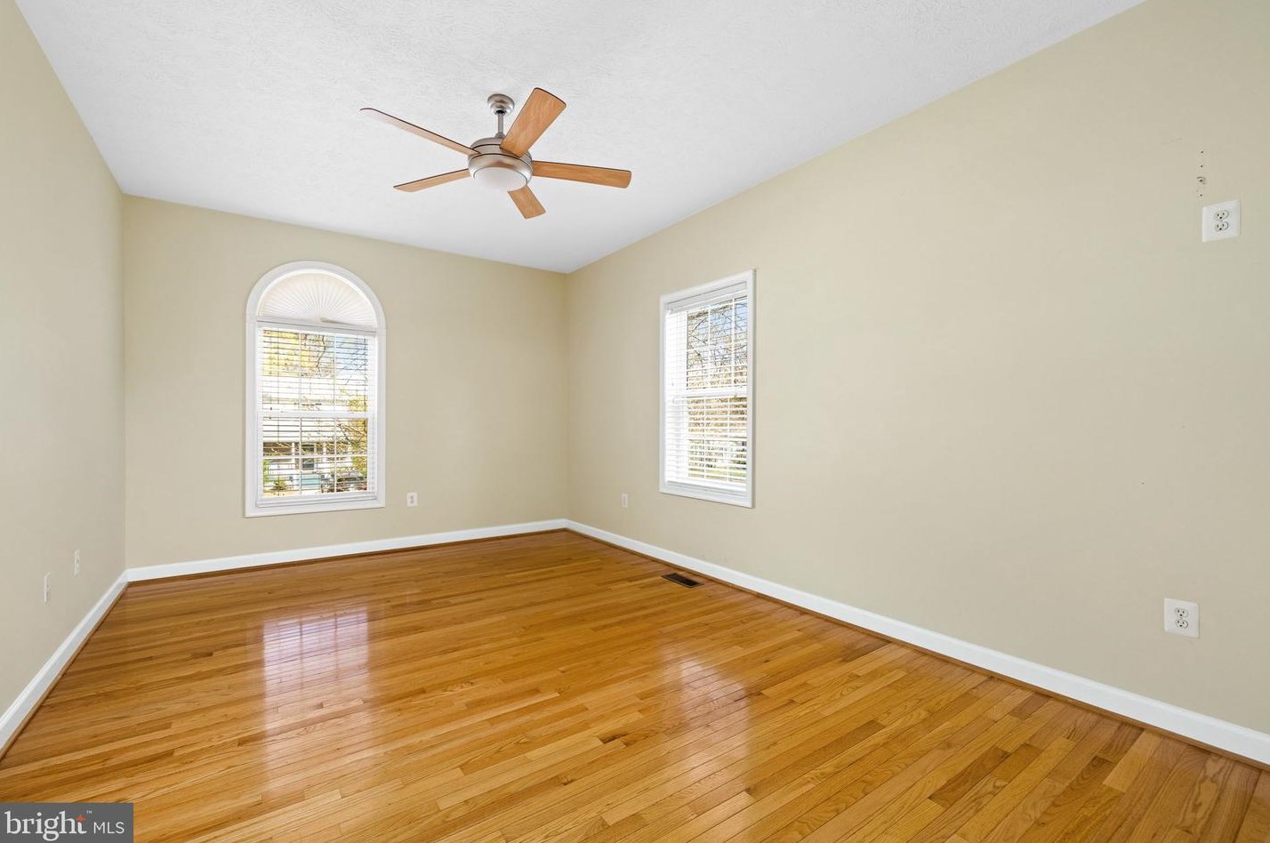 200 7th St, Colonial Bch VA  22443-1606 exterior