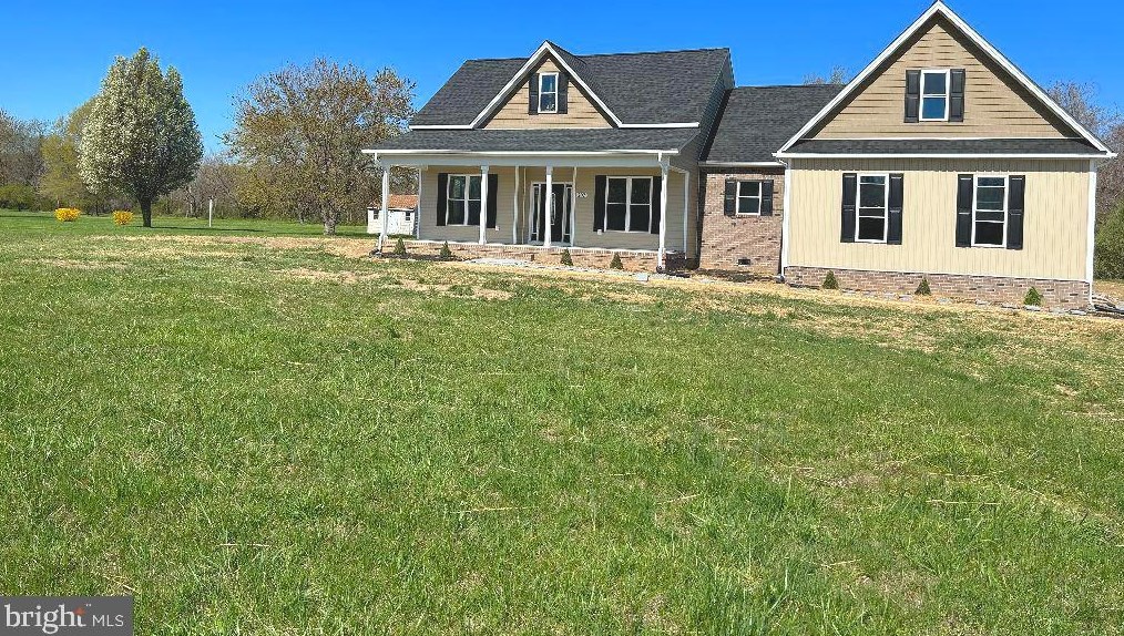 207 Matthews Cove Dr, Montross, VA 22520