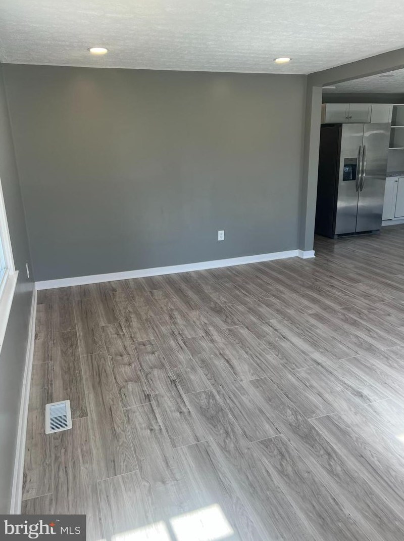 131 10th St, Colonial Bch, VA 22443