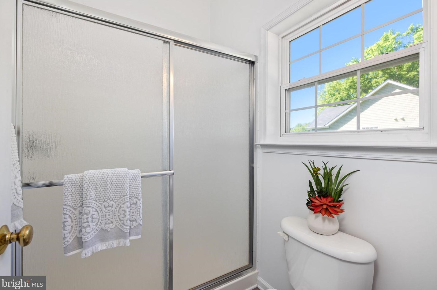 213 Meadow Ave, Colonial Bch VA  22443-1216 exterior