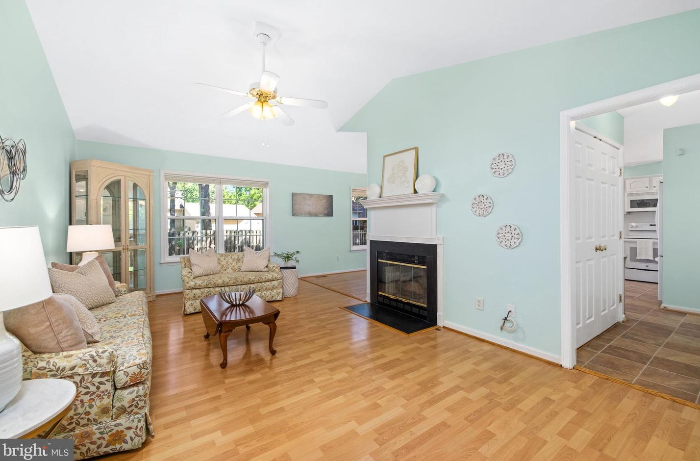 213 Meadow Ave, Colonial Bch VA  22443-1216 exterior