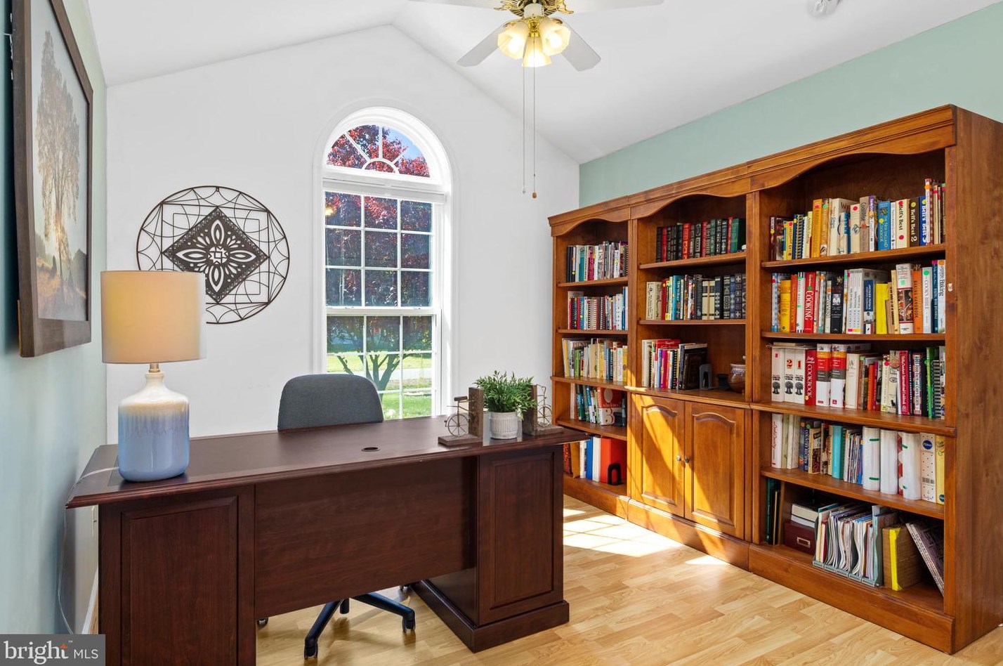 213 Meadow Ave, Colonial Bch VA  22443-1216 exterior