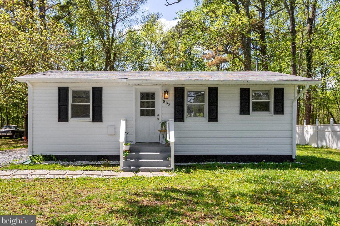 883 Mckinney Blvd, Colonial Bch, VA 22443