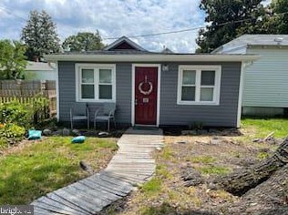 32 Lincoln Ave, Colonial Bch, VA 22443