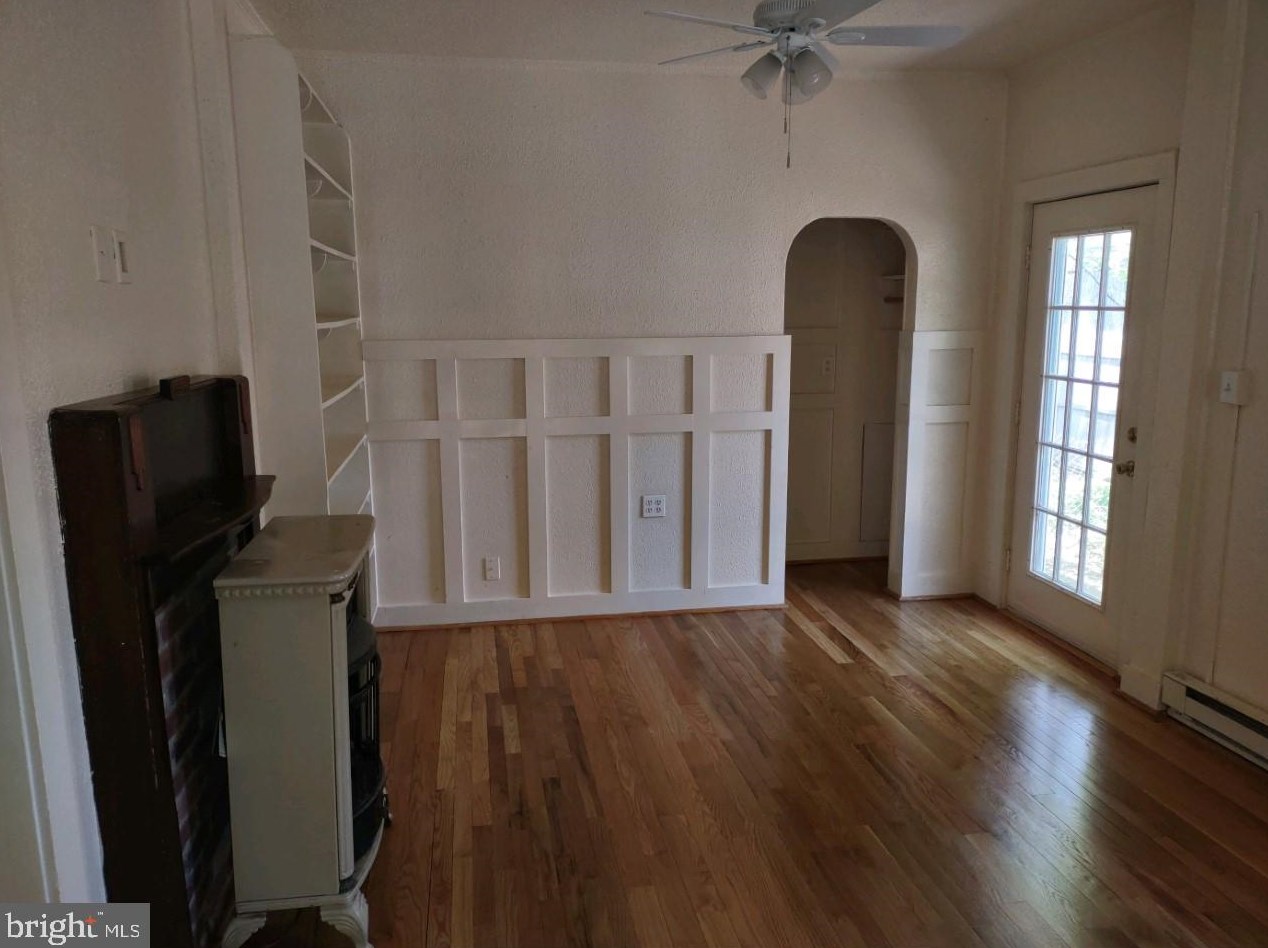 231 7th St, Colonial Bch, VA 22443