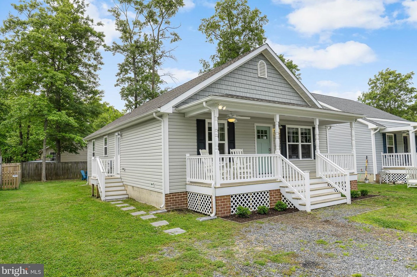 248 7th St, Colonial Bch, VA 22443-1606