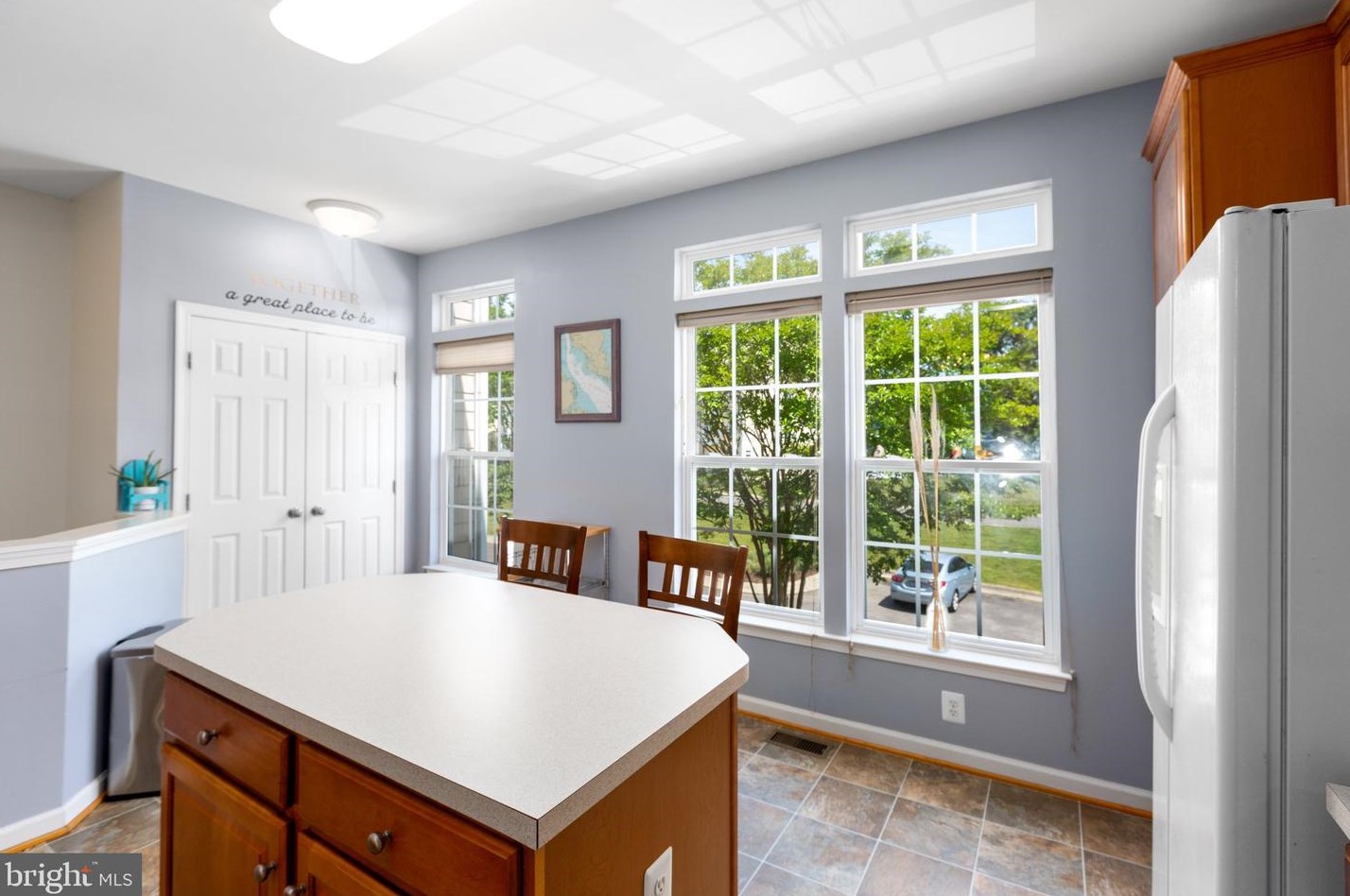 202 Monroe Point Dr, Colonial Bch VA  22443-1943 exterior