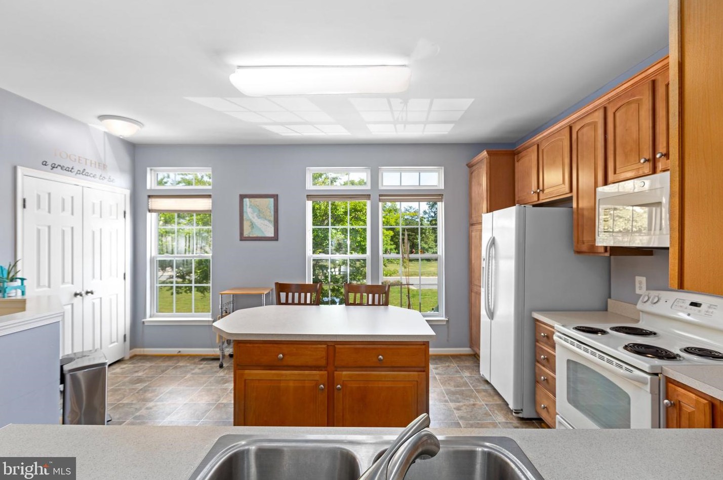 202 Monroe Point Dr, Colonial Bch VA  22443-1943 exterior