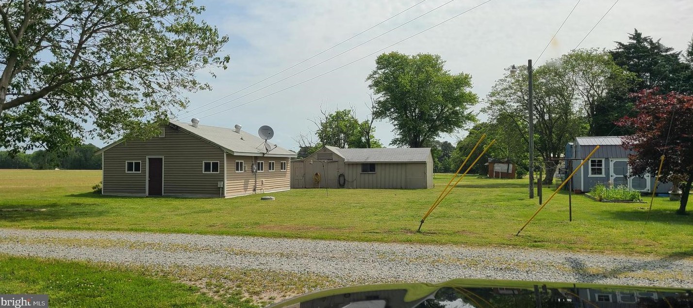 6 Dale St, Hague, VA 22469