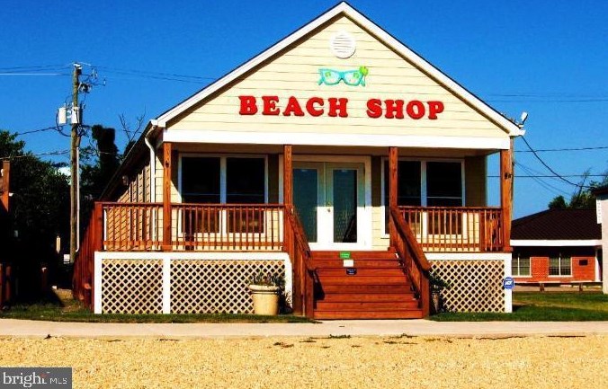 104 Brooks Dr, Colonial Bch VA  22443-5049 exterior