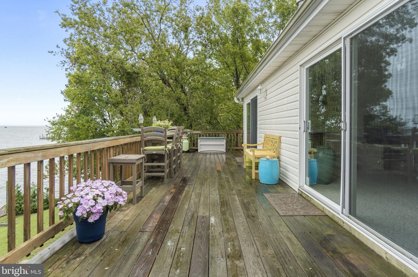 1359 Hbr Vw Cir, Colonial Bch VA  22443-5025 exterior