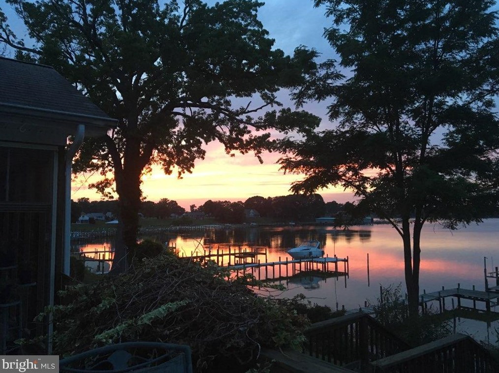 1359 Hbr Vw Cir, Colonial Bch VA  22443-5025 exterior