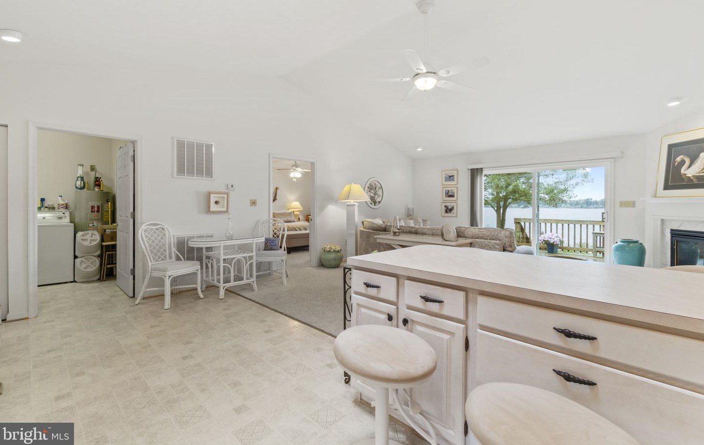 1359 Hbr Vw Cir, Colonial Bch VA  22443-5025 exterior