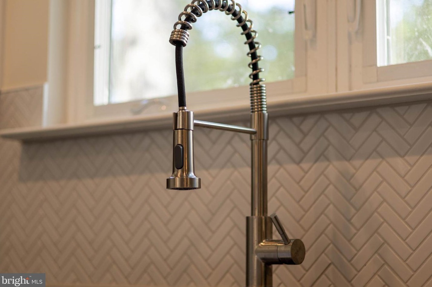 123 8th St, Colonial Bch VA  22443-1611 exterior