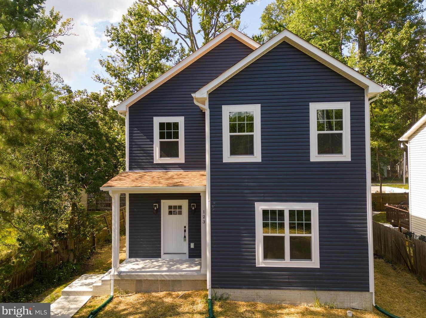 123 8th St, Colonial Bch VA  22443-1611 exterior