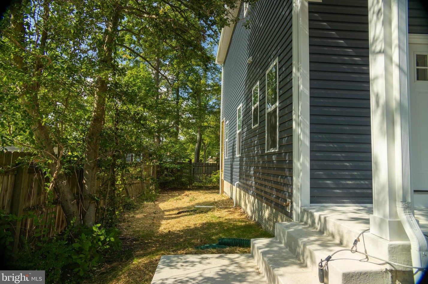 123 8th St, Colonial Bch VA  22443-1611 exterior