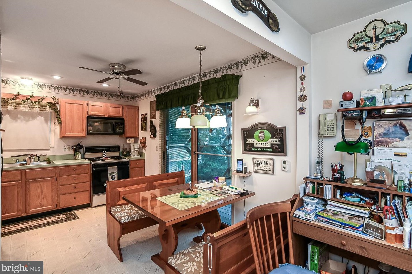 1425 Independence Dr, Montross VA  22520-8616 exterior