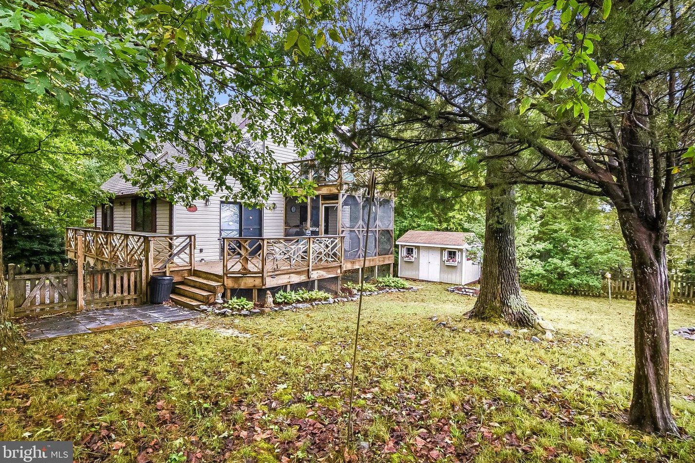 1425 Independence Dr, Montross VA  22520-8616 exterior