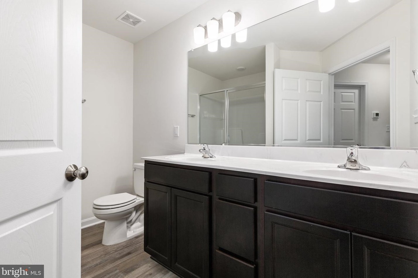 32 Cir Ln, Colonial Bch VA  22443-3100 exterior