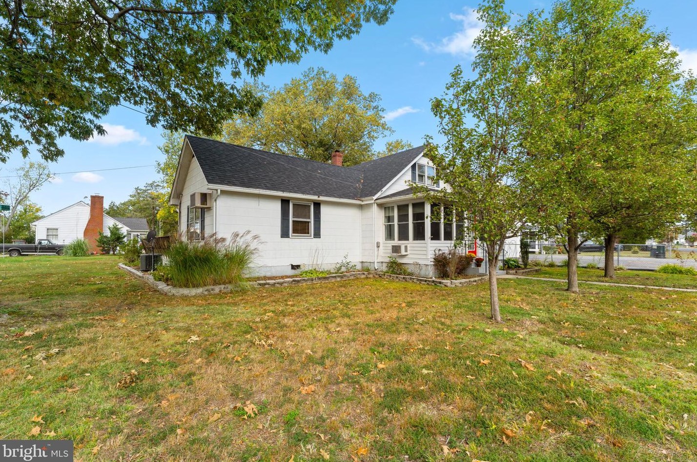 817 Marshall Ave, Colonial Bch, VA 22443