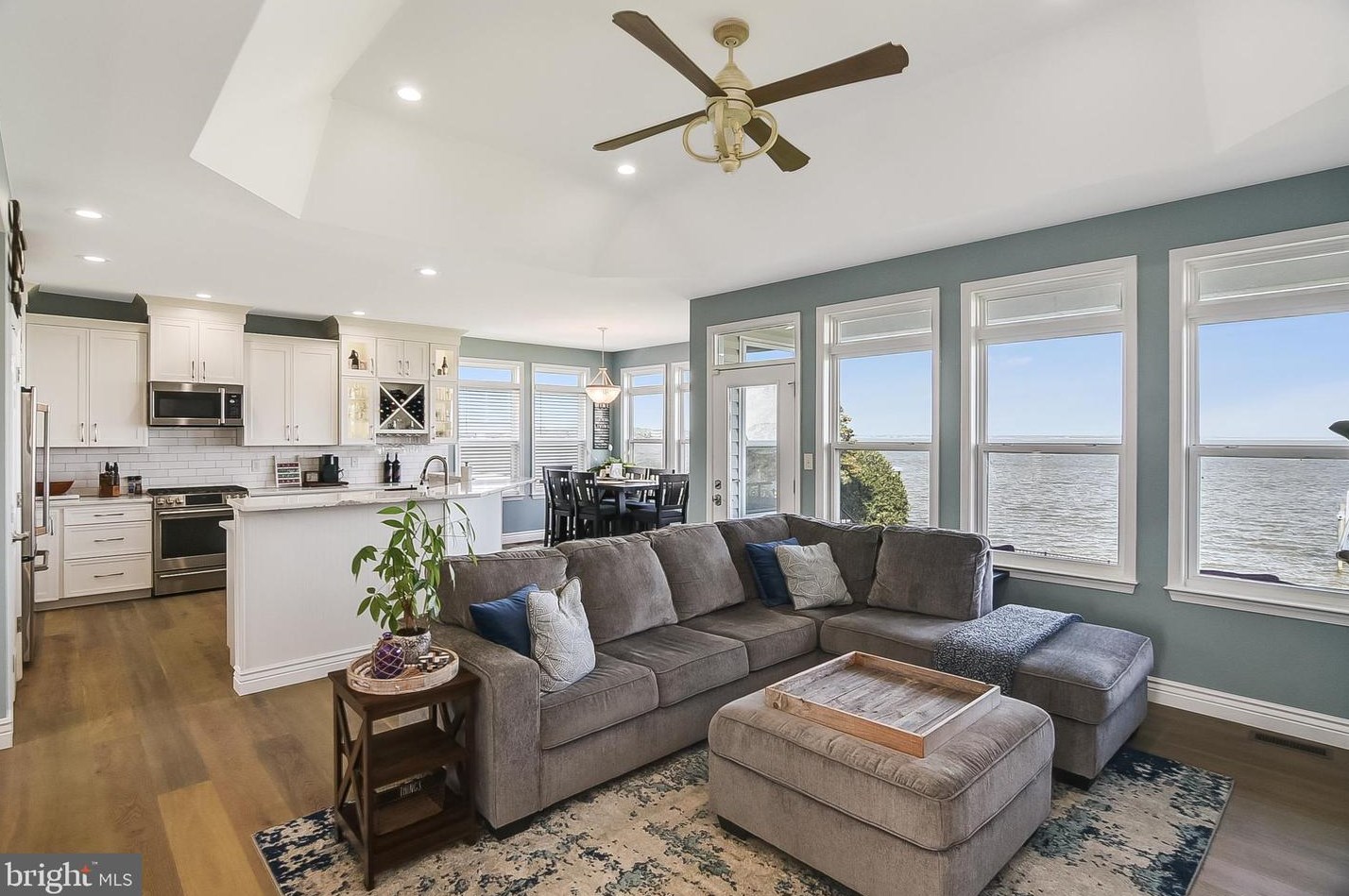 3321 Riverview Dr, Colonial Bch, VA 22443