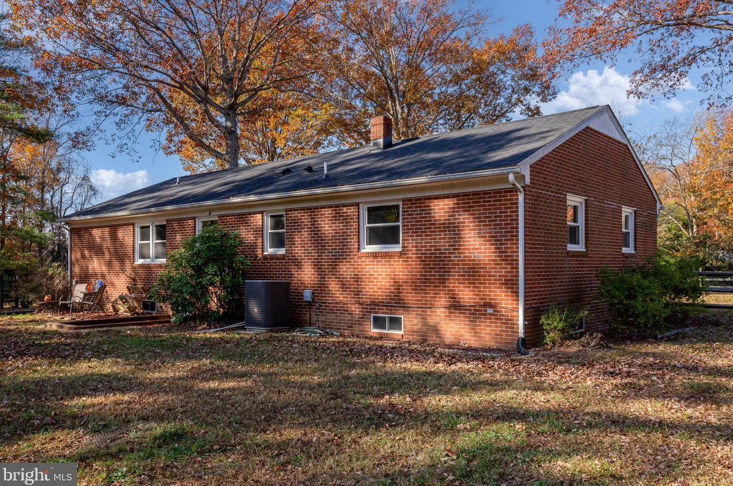 3288 Baynesville Rd, Montross, VA 22520