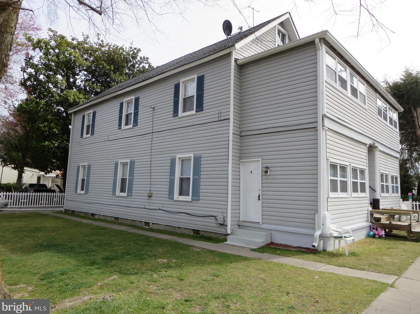 961 Bryant Ave #b, Colonial Bch, VA 22443