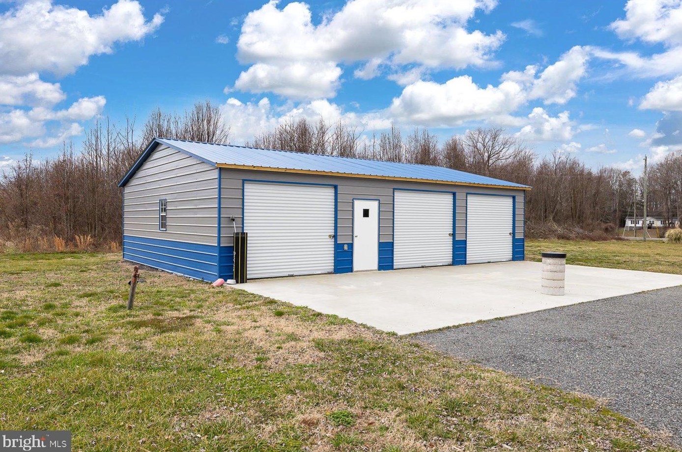 570 Ebenezer Church Rd, Hague, VA 22469-2116