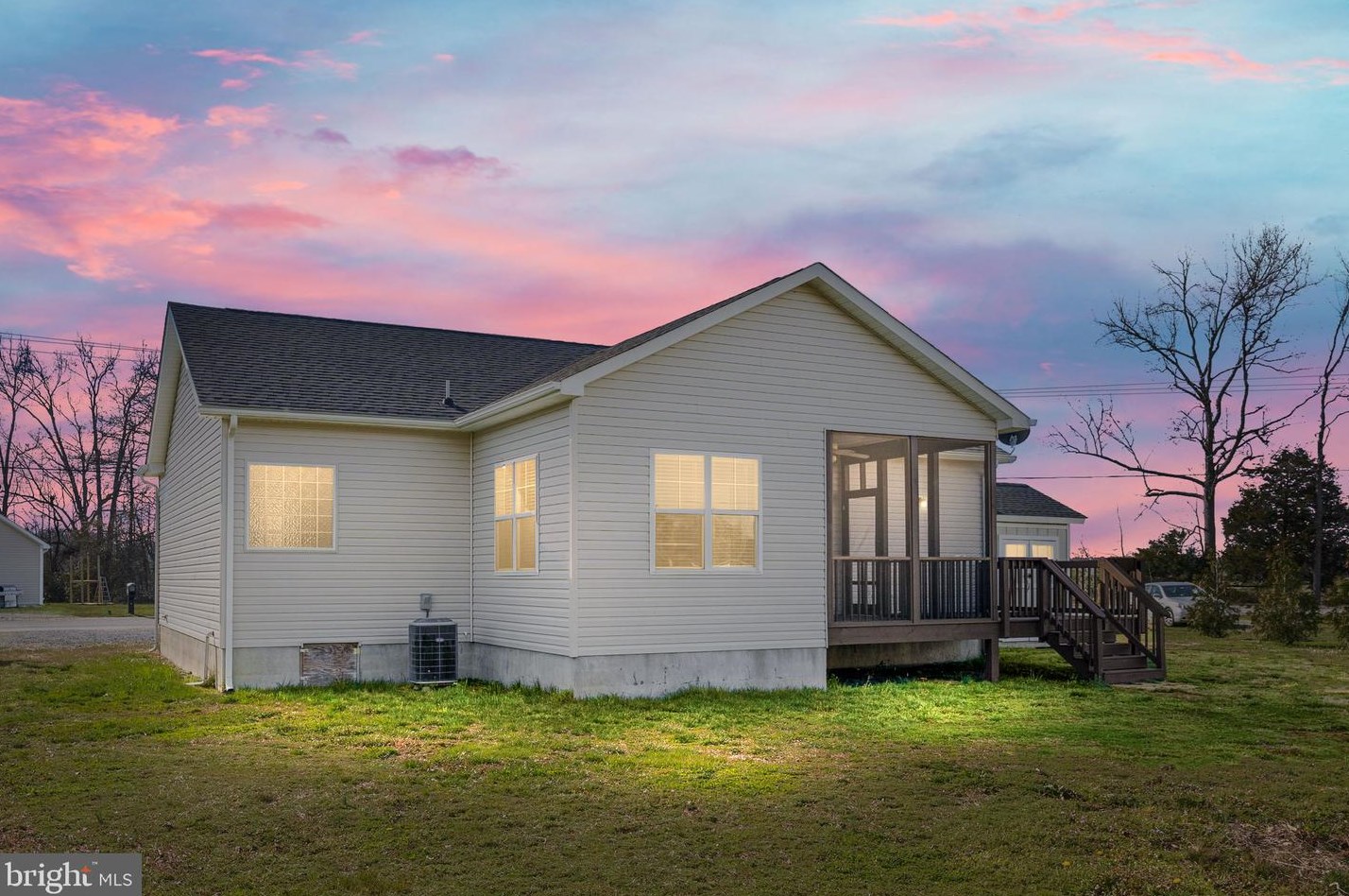 841 Ebb Tide Dr, Colonial Bch, VA 22443-5043