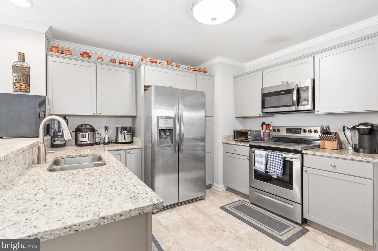 233 Stratford Dr, Colonial Bch, VA 22443-4242