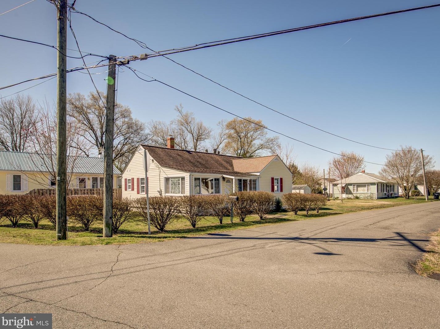 300 Weems St, Colonial Bch, VA 22443-2539