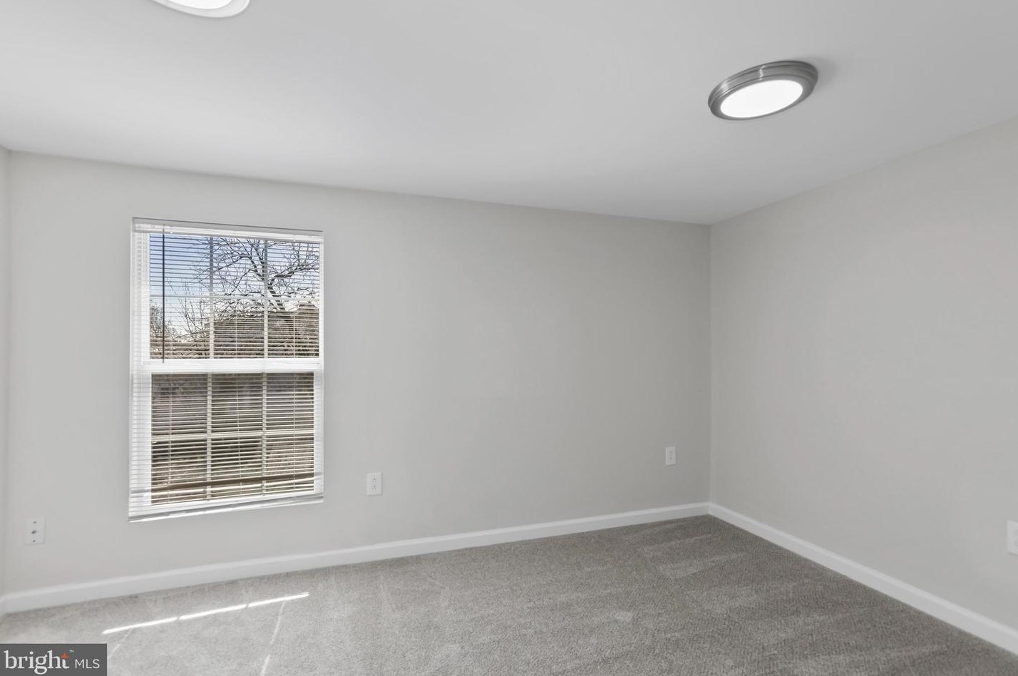 116 Boundary St, Colonial Bch VA  22443-2408 exterior