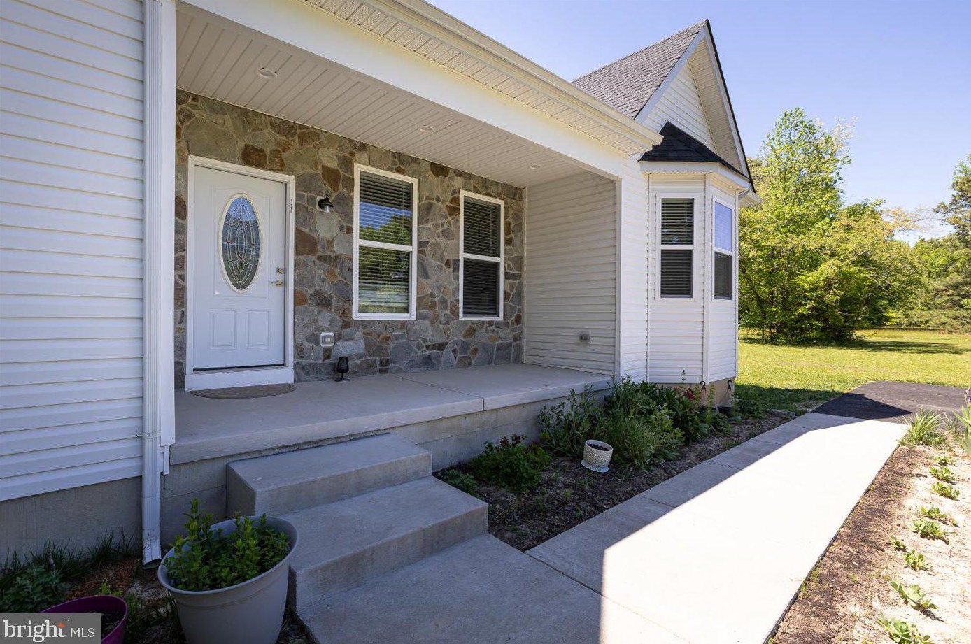 188 Currioman Dr, Montross, VA 22520