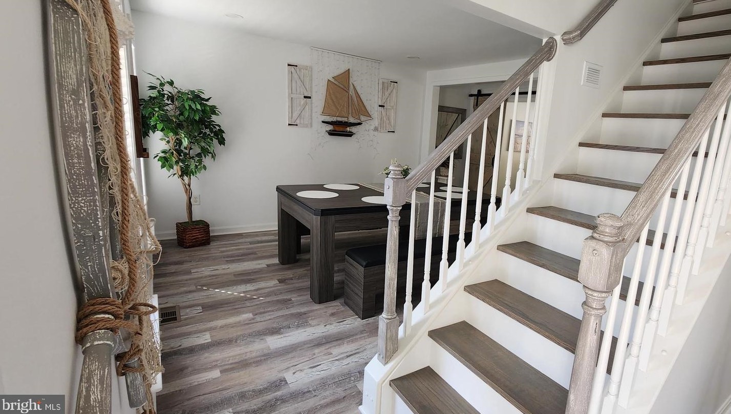 207 Dogwood Ave, Colonial Bch VA  22443-1307 exterior