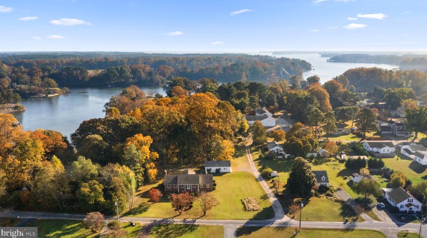 138 Pier Pl, Kinsale, VA 22488-2445