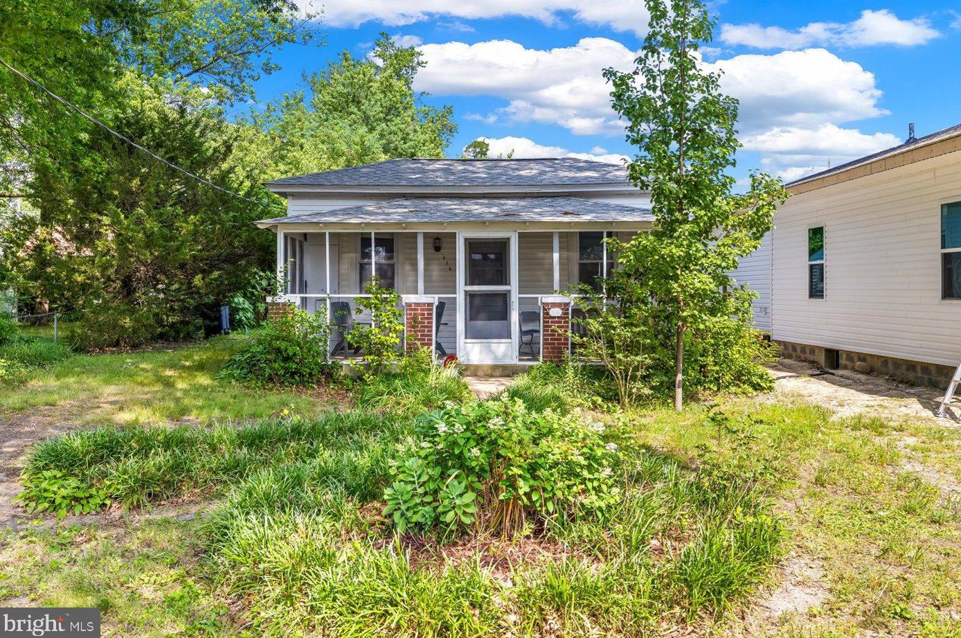 416 Monroe Bay Ave, Colonial Bch, VA 22443-2526