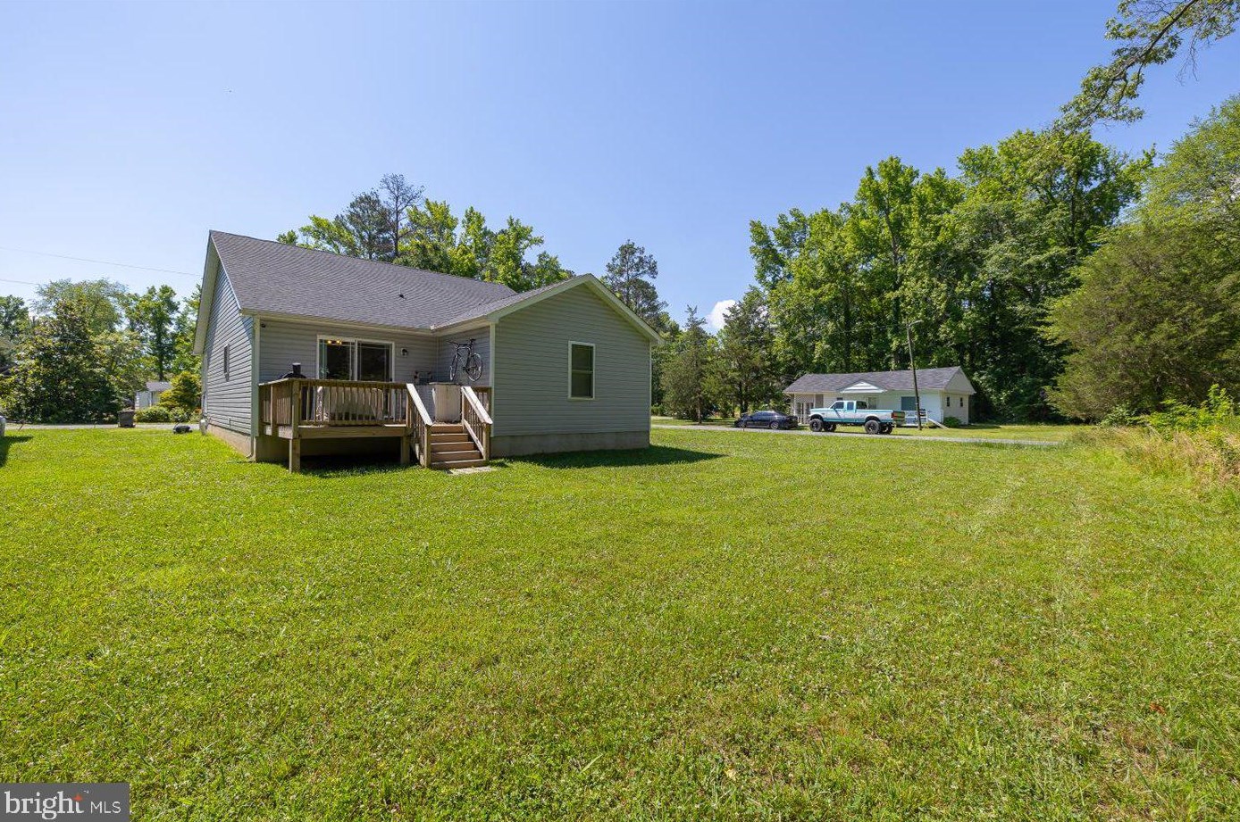 441 Nicholson Dr, Colonial Bch, VA 22443-5055