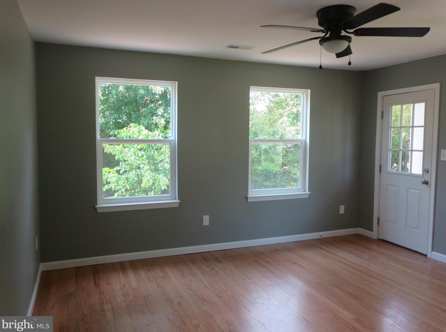 324 2nd St, Colonial Bch, VA 22443