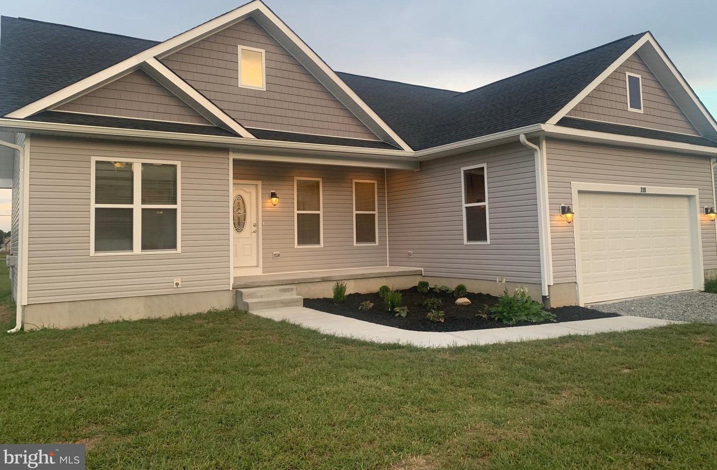 283 Woodland Dr, Montross, VA 22520