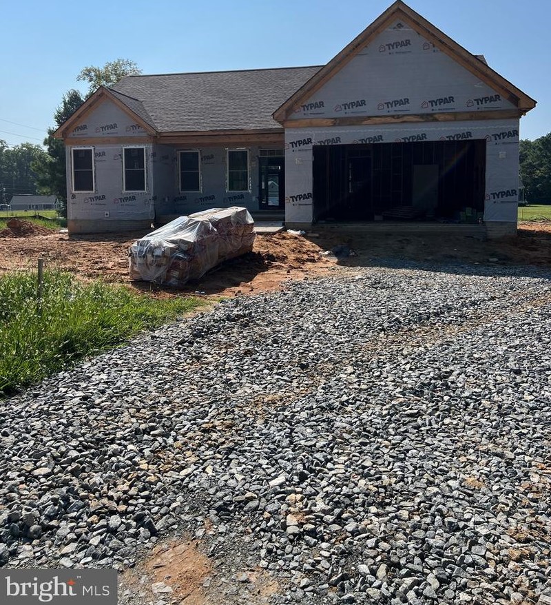678 Glebe Harbor Dr, Montross, VA 22520