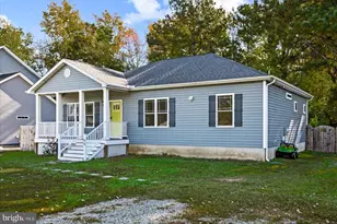 88 Brooks Dr, Colonial Beach, VA 22443 - Photo 4