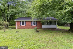 1003 Cedar Hill Rd, Colonial Beach, VA 22443 - Photo 4