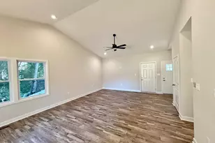 228 Dale Dr, Colonial Beach, VA 22443 - Photo 8